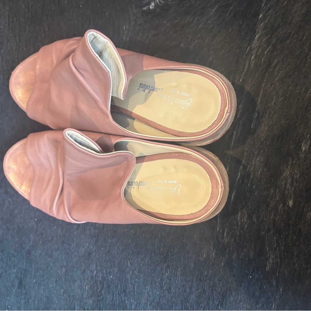 Gianvito Rossi Mauve Leather Mules - Picture 2 of 7